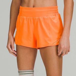 Lululemon Hotty Hots HR 2.5”, Size 6, Orange Soda